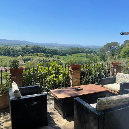 פוג'יבונסי Agriturismo Vernianello מראה חיצוני תמונה
