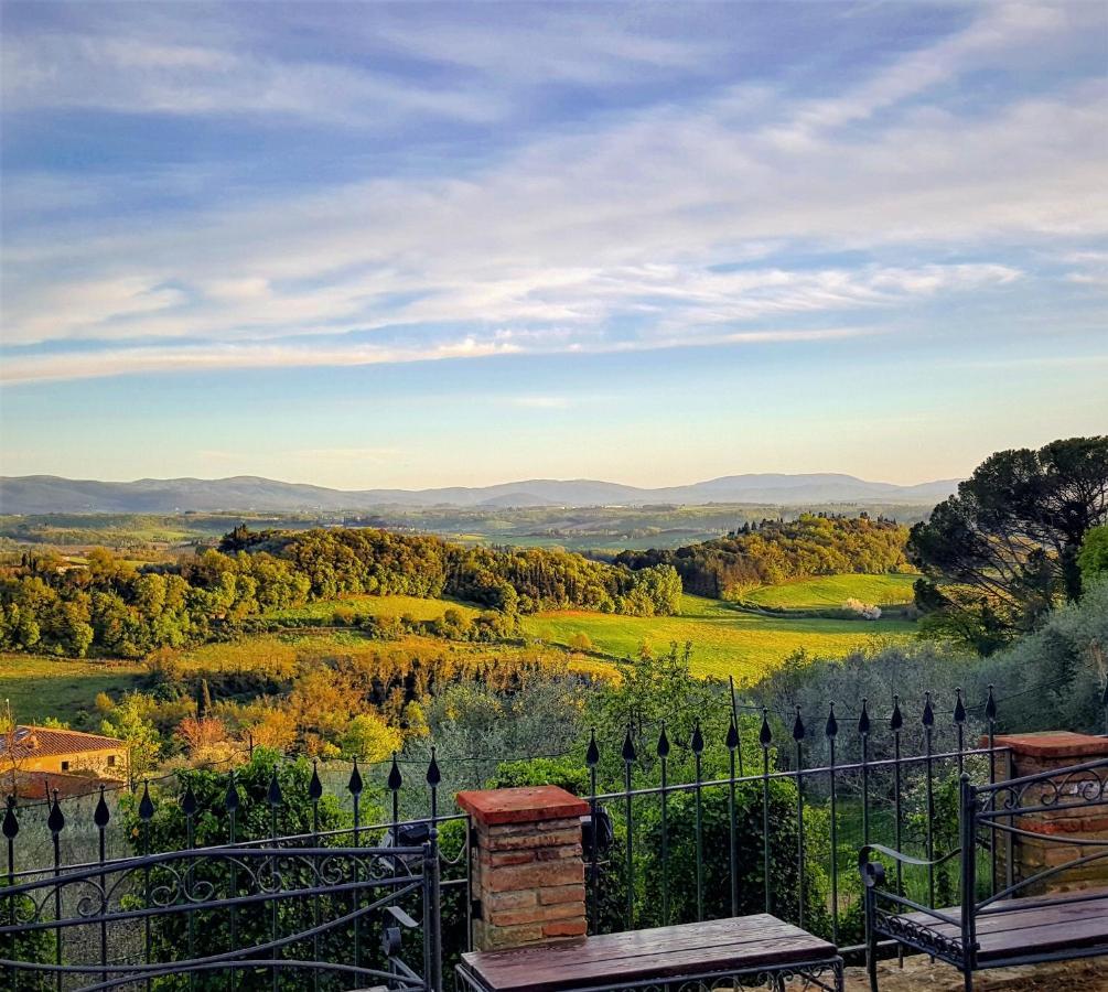פוג'יבונסי Agriturismo Vernianello מראה חיצוני תמונה