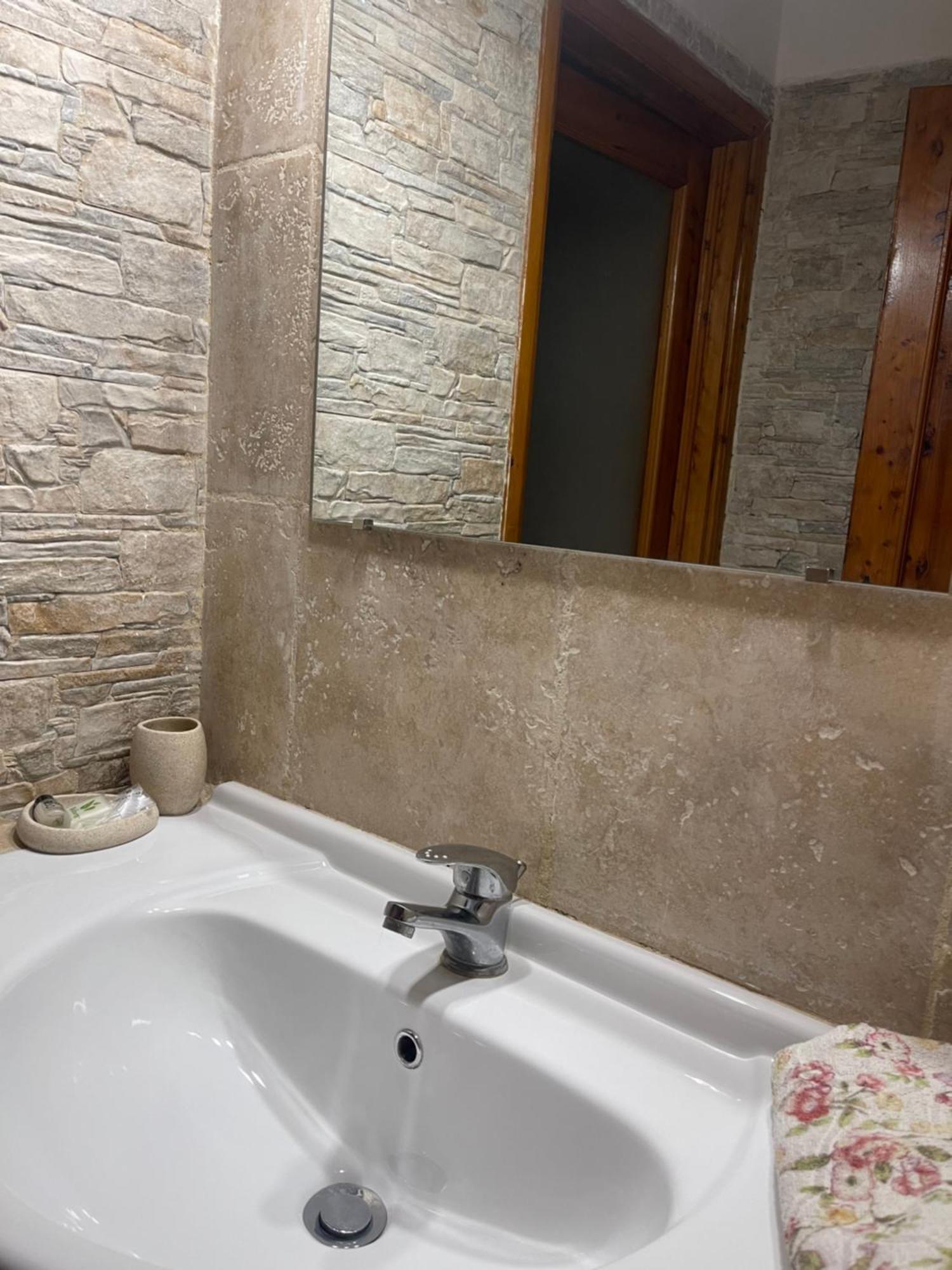 פוג'יבונסי Agriturismo Vernianello מראה חיצוני תמונה