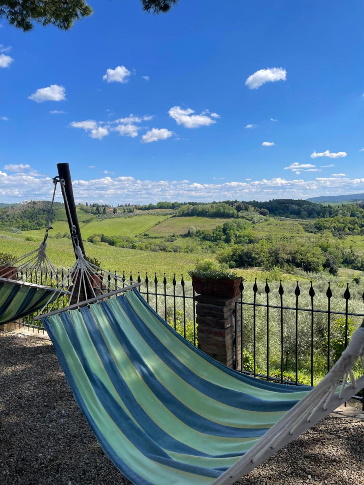 פוג'יבונסי Agriturismo Vernianello מראה חיצוני תמונה