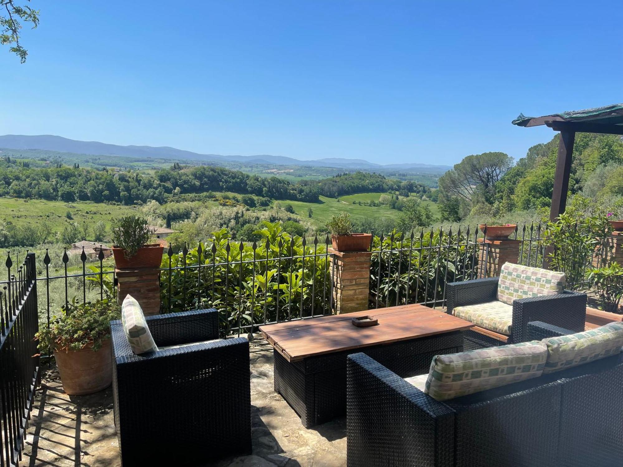 פוג'יבונסי Agriturismo Vernianello מראה חיצוני תמונה